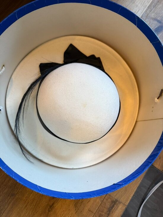 Vintage Neiman Marcus Betmar Cream Wool Felt Hat w/ Black Feather & Ribbon